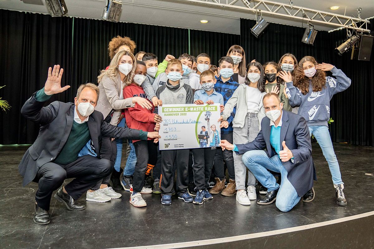 Lavera Thomas Haase Stiftung zeichnet Gewinnerschule IGS Vahrenheide/Sahlkamp aus